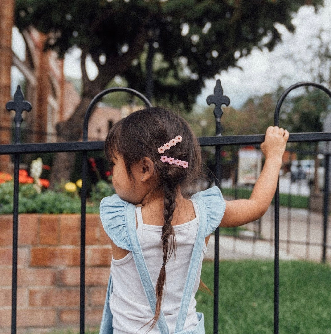 +Wunderkin Co.+ Flower hair clip | gloss
