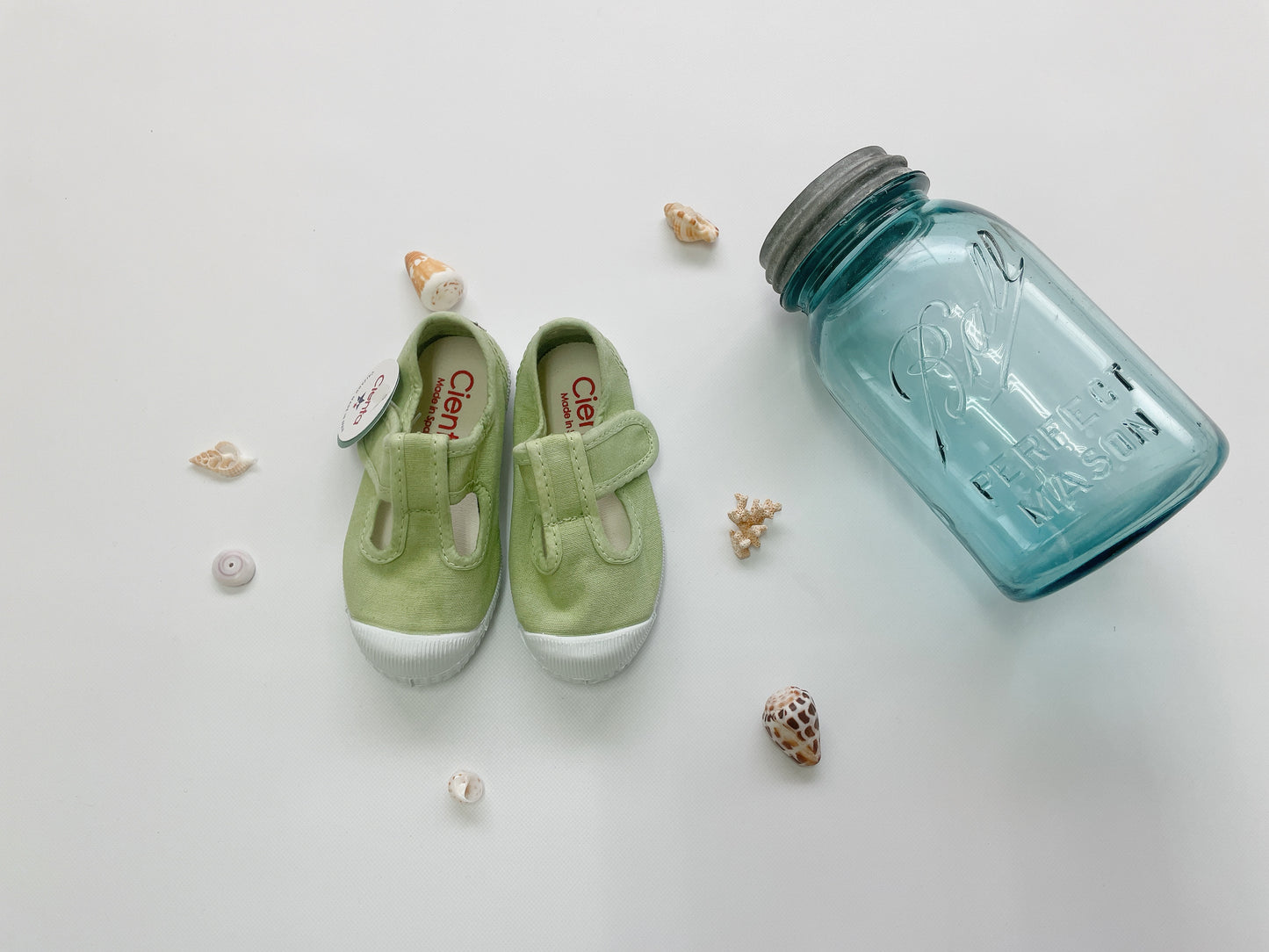 +Cienta+ T strap shoes - butterfly(むら染)