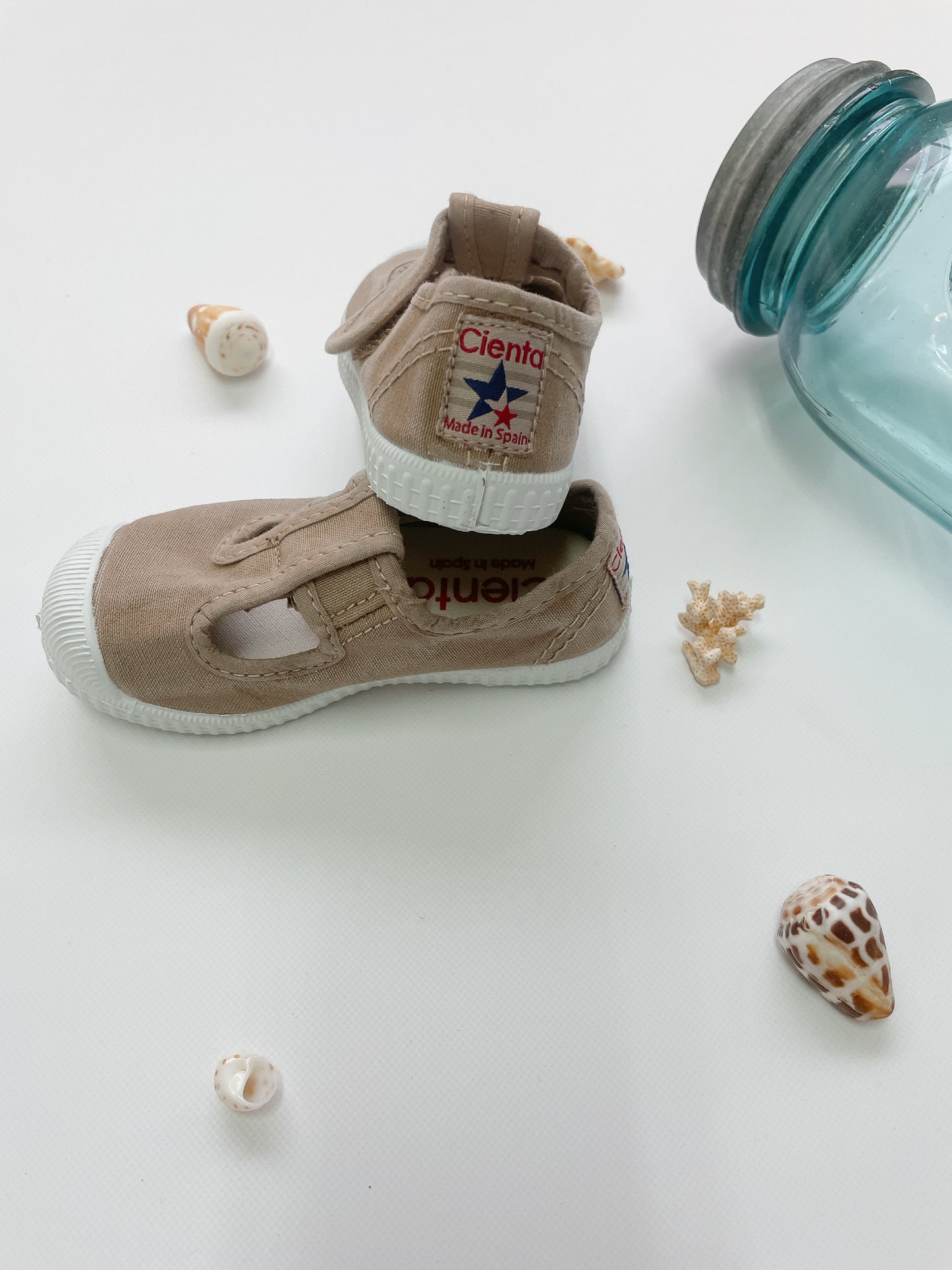 +Cienta+ T strap shoes - beige(むら染)