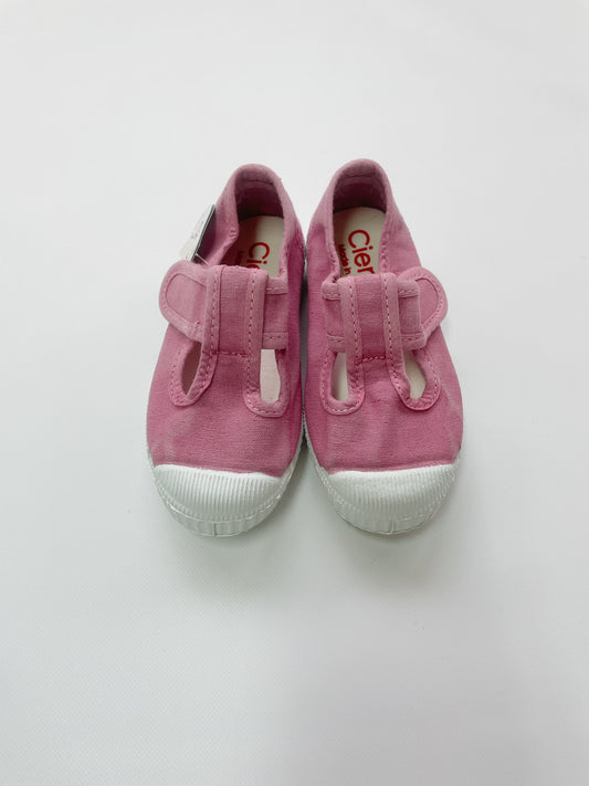 +Cienta+ T strap shoes - rose