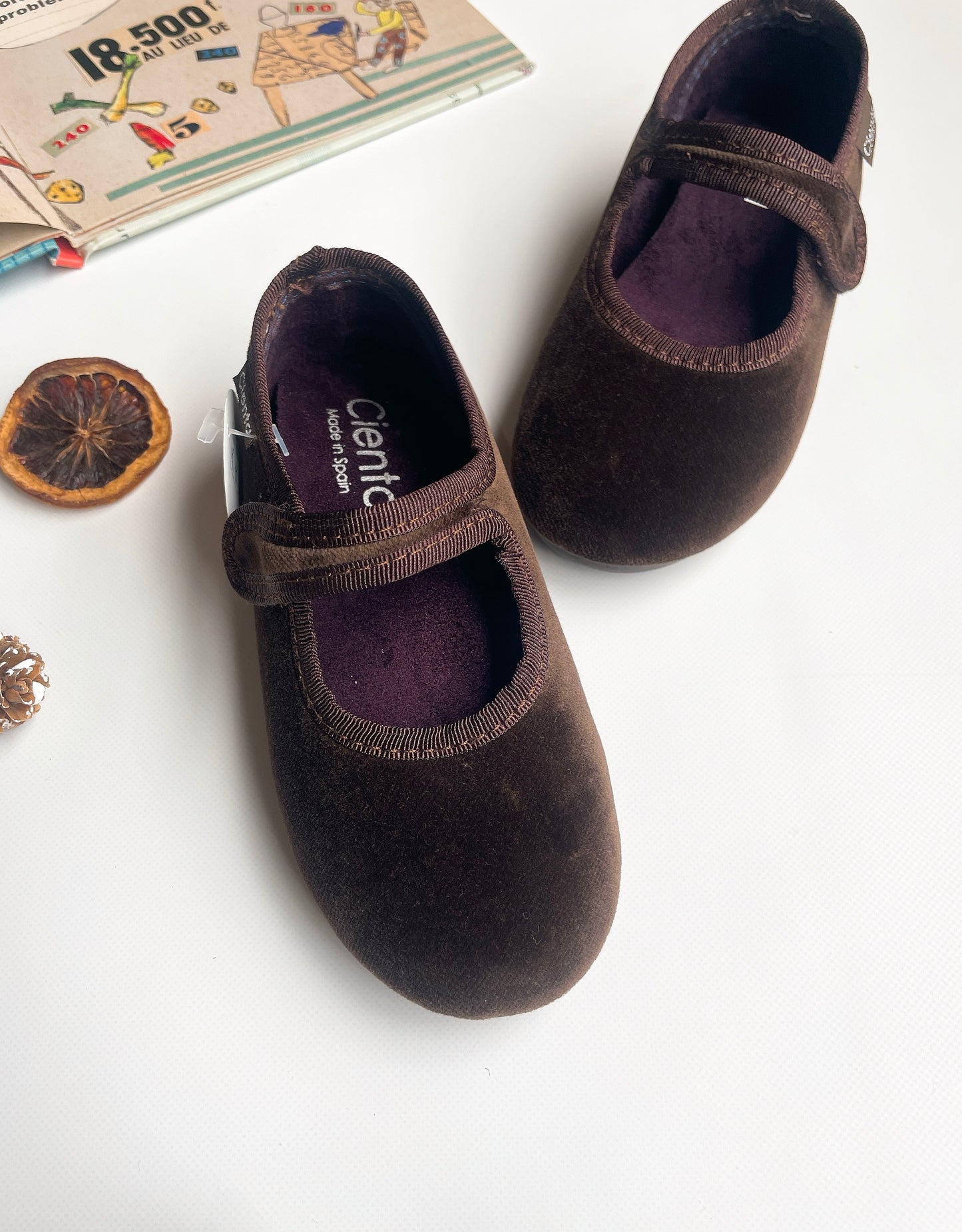 +Cienta+ Velour Velcro Mary Jane - brown