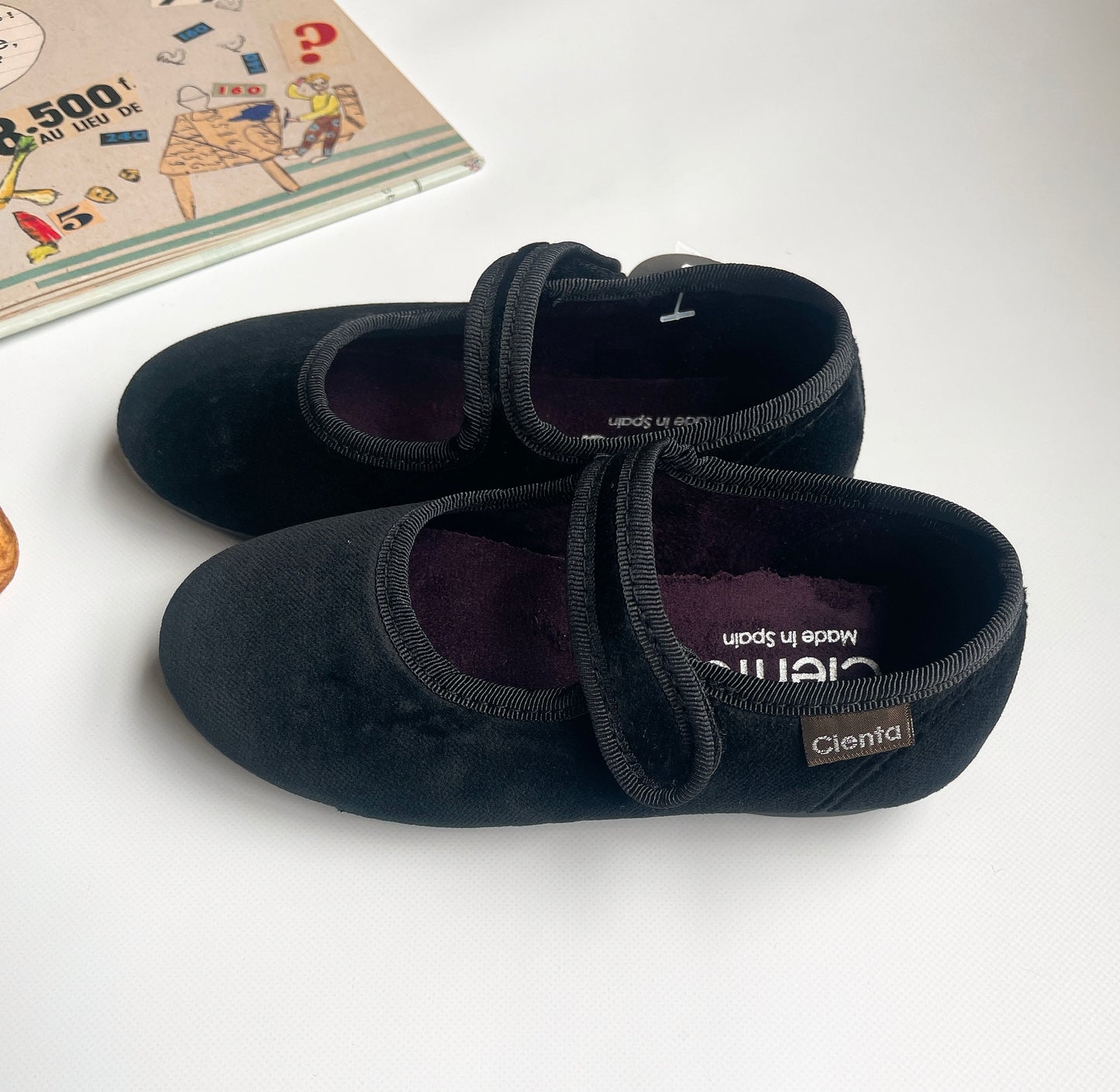 +Cienta+ Velour Velcro Mary Jane - black