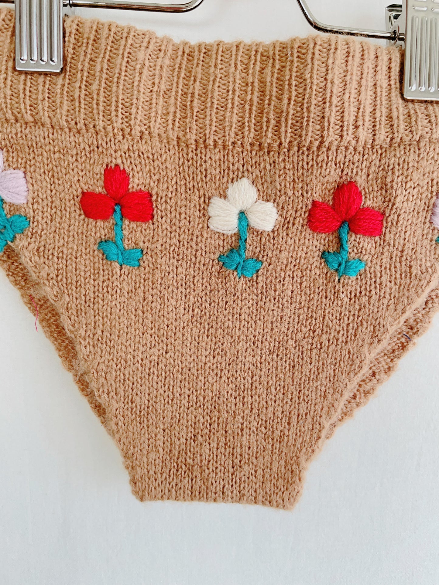 +FISH & KIDS+ Camel Pantie with Embroidered Flowers | 4-5Y