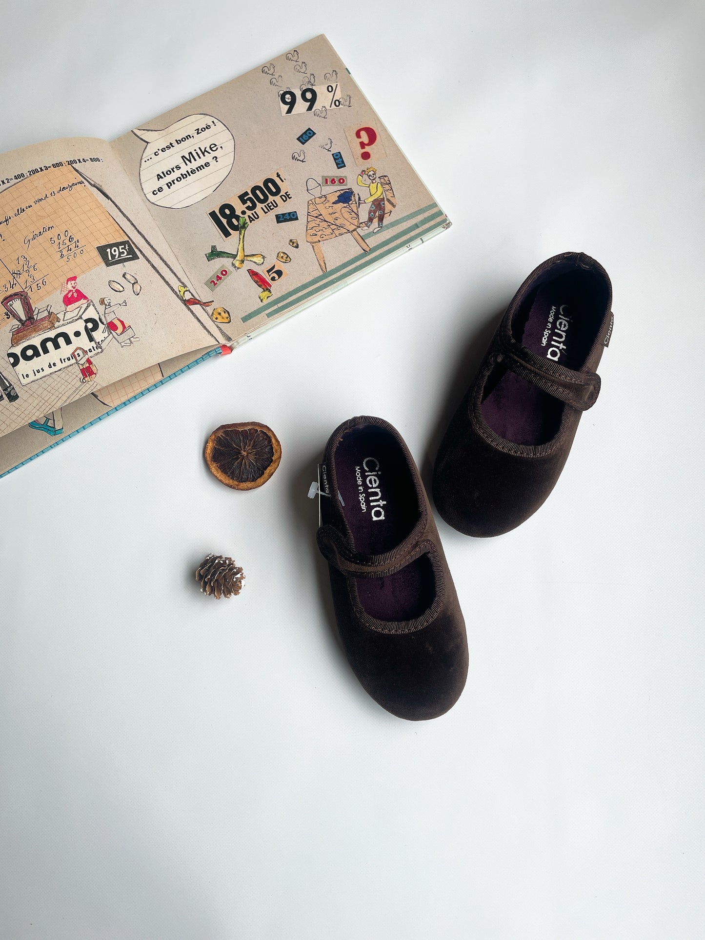 +Cienta+ Velour Velcro Mary Jane - brown